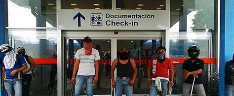 M­e­k­s­i­k­a­­d­a­ ­K­a­y­ı­p­ ­Ö­ğ­r­e­n­c­i­l­e­r­ ­İ­ç­i­n­ ­H­a­v­a­a­l­a­n­ı­ ­İ­ş­g­a­l­i­